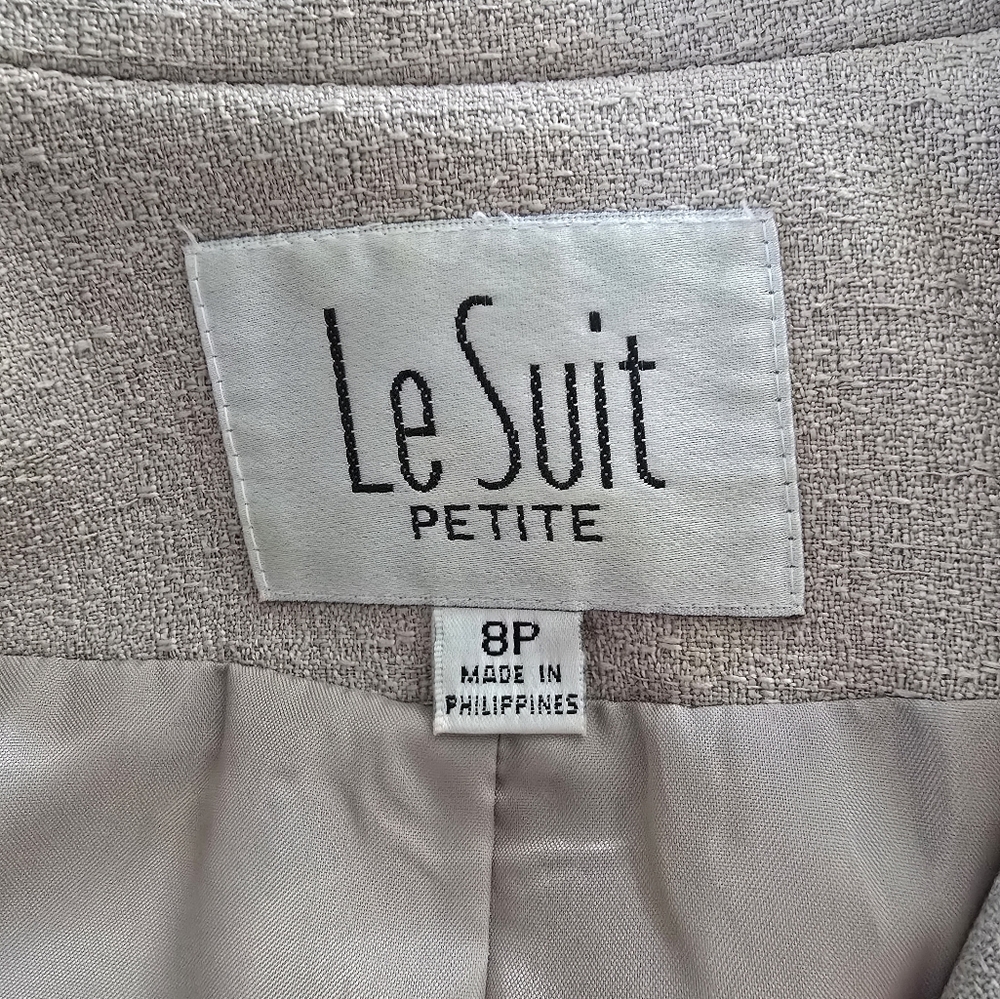 Women's Le Suit Beige Blazer and Pants Suit - 8P - Picture 4 of 8